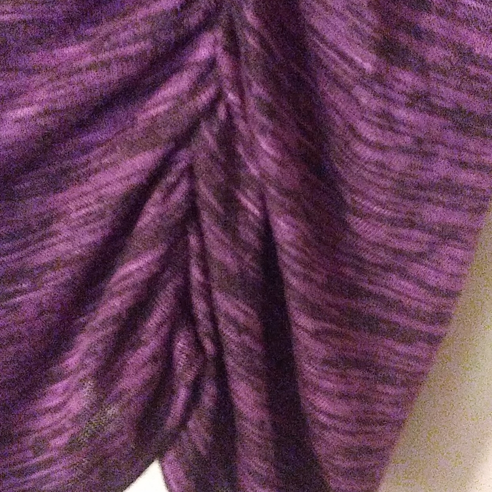 Top - Picture 2 of 3